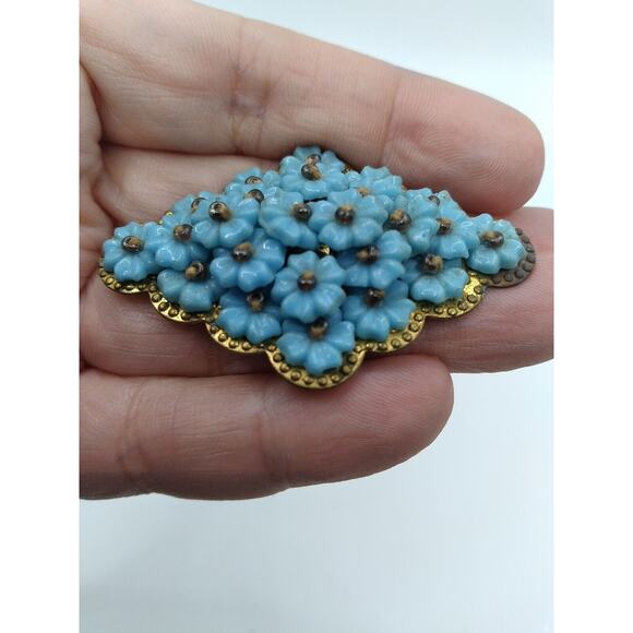 Vintage Miriam Haskell Unsigned Light Blue Milk Glass Flower Brooch Beaded - Picture 3 of 8